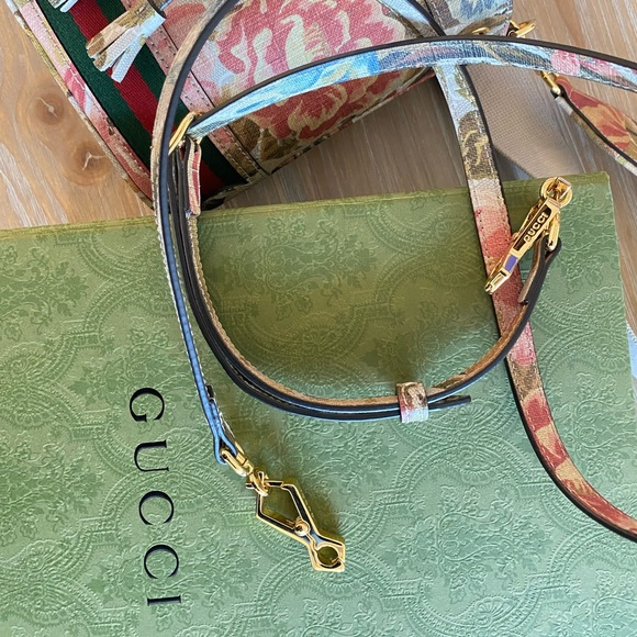 Gucci GG floral mini bucket bag - Picture 6 of 8